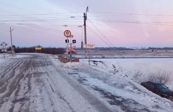 Дорожно-транспортное происшествие вблизи станции Саянская.